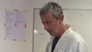 המרצה הישראלי שמחדש את מערכת החינוך בפריז