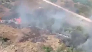 שריפה גדולה משתוללת ברפת בגוש חלב, תושבים מתבקשים להסתגר בבתיהם