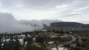 התחזית: הטמפרטורות יעלו - אך עדיין יהיה קר מהרגיל לעונה