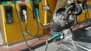 נתניהו נכנע ללחצים והורה: הדלק יתייקר ב-10 אגורות פחות מהצפוי