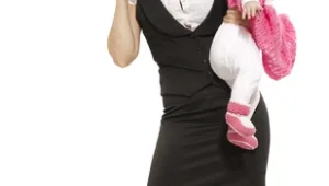 איך לנהל חיי משפחה וקריירה במקביל?