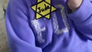 הושעתה הגננת שהצמידה טלאי לילדים שבאחריותה: "טעתה בשיקול הדעת"