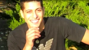 תעלומת פועל הבניין: האלמנה נגד המשטרה