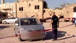 רמלה: אם איבדה שליטה על רכבה מחוץ לבית הספר, שתי בנות 10 נפצעו קשה