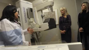 דיווח בבריטניה: הושגה "פריצת דרך" בתרופה חדשה נגד סרטן השד