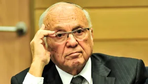 ביום ראשון יוכרע: האם יוגבל שכר הבכירים?