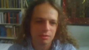 פרופ' אמיר חצרוני מגיב לראשונה: "אני עוזב את הארץ"