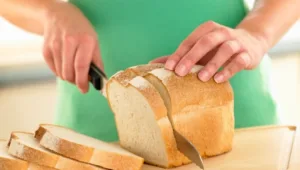 בעקבות קבוצת חרם חדשה: רמי לוי מוריד את המחיר של הלחם האחיד