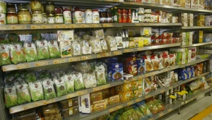 אינטרנט או חנות? היכן זול יותר לקנות את סל המוצרים לפסח