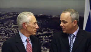 המשק צמח ב-3.8% ברבעון השלישי לעומת 4.5% ברבעון הקודם; היצוא צנח ב-10%