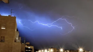 התחזית: גשם מלווה ברעמים וברקים; חשש חמור לשיטפונות בנחלים