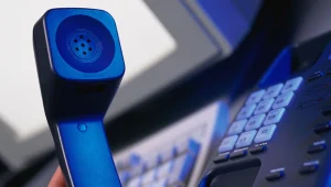 בזק מפצה על התקלה: שבוע של שיחות חינם לסלולר