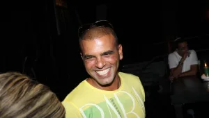 החשד: אייל גולן העלים יותר ממיליון שקל