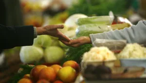 מוציאים הרבה על מוצרי מזון? בקרוב תשלמו יותר