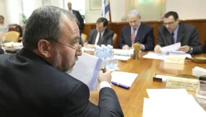 בעקבות אישור התקציב: שרי ישראל ביתנו מאיימים במשבר קואליציוני