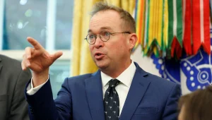 טראמפ: מיק מולבני יכהן כראש הסגל של הבית הלבן