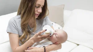 נדיר יותר מפגיעת ברק: פונדקאית גילתה שאחד התינוקות שנשאה ברחמה הוא שלה