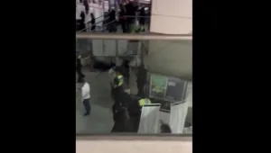 לונדון: שישה נפצעו מחומצה שהותזה עליהם; הרקע נבדק