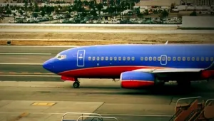 כך תשיגו שדרוג מחלקה בטיסה