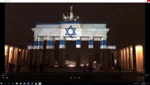 הצינור: ברלין נצבעה בכחול לבן