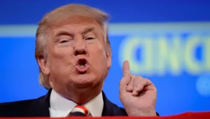 התנהלות טראמפ ברקע הנסיגה מסוריה חריגה אפילו עבורו • פרשנות