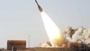 דיווח: משלוח של טילים איראניים הגיע לעיראק; "נערכים לתקיפות"