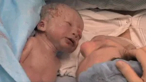 רחם אחד, 3 דורות: התינוק ואמו יצאו מאותו רחם