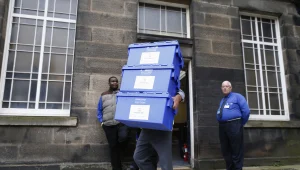 עתיד הממלכה המאוחדת: הסקוטים יוצאים לקלפיות