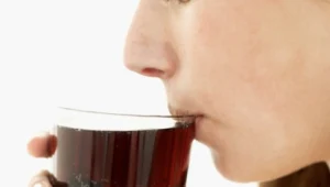 אורלי וגיא: האם יש קוקאין בקולה שאנחנו שותים?