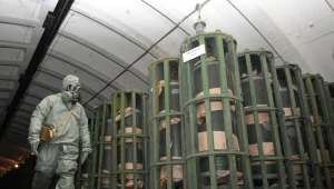 דאגה בצה"ל: ישראל לא יכולה להשמיד את מאגרי הנשק הכימי בפעולה אווירית