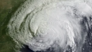 איירין בניו יורק: צפו עכשיו בשידור חי אונליין