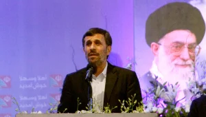 אחמדינג'אד בביירות: "הישות הזרה בפלסטין – איום על העולם"