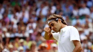 רוג'ר פדרר הודח מווימבלדון אחרי הפסד 3:1 לתומאס ברדיץ' ברבע הגמר
