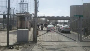 ניסיון פיגוע במחסום קלנדיה: מחבלת חמושה בסכין נורתה למוות