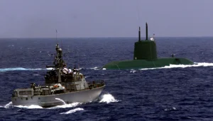 מכירת הצוללות אושרה בגרמניה - בתנאי שלא יימצא בה פלילים