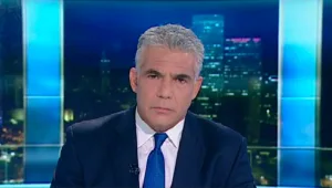 "יכול להיות שיאיר לפיד היה מדוזה בגלגול הקודם?"