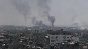 דיווח: 2 בני אדם נהרגו בתקיפת צה"ל ברפיח; ישראל מכחישה