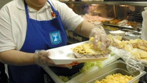 מח"כים למשיח: כמה שווה שעת עבודה במזנון הכנסת?