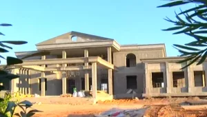 תושב חוזר? הצצה לאחוזת לבייב בסביון