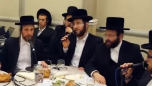 יותר ממיליון צפיות: צפו במקהלה החסידית ששוברת את הרשת