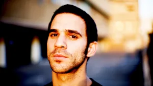 קותימאן ממקסס את מארון 5