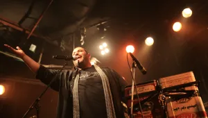 אם אתם עדיין לא מכירים את שי צברי - זה הזמן