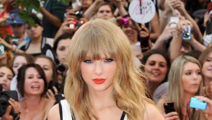 האם טיילור סוויפט כבר לא ילדה טובה?