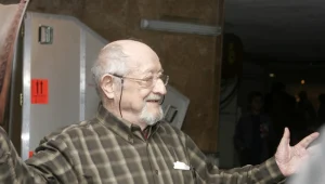 פרס על מפעל חיים לחיים חפר