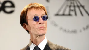 רובין גיב, חבר להקת הבי ג'יז, מת בגיל 62