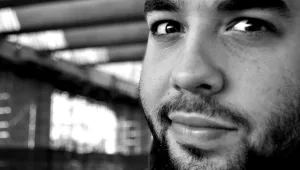 בכורה: נצ'י נצ' משאיר את ההיפ הופ חי