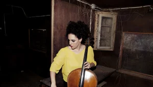 האזינו: מאיה בלזיצמן עושה נוער שוליים