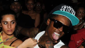 שלטון הקרטר ה-4 • איך החדש של ליל ויין?