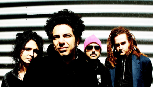 איזבו הוחתמו בלייבל 100% הבריטי