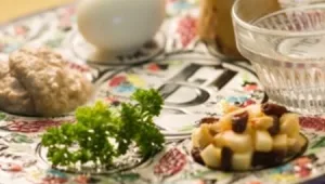 סגולות מאכלי קערת פסח על עור הפנים